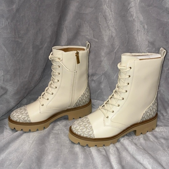 Michael Kors Signature Combat Boots in Vanilla, Women’s Size 8, New in Box - Picture 2 of 9